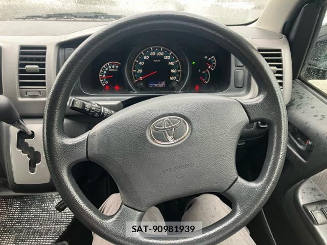 Toyota HIACE VAN 2011-07 7394562-19