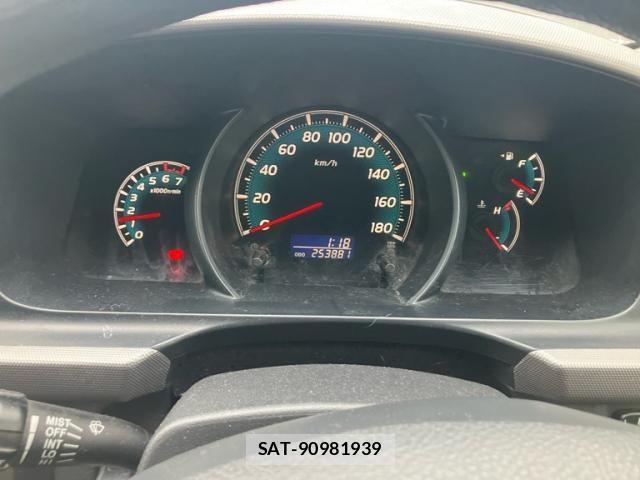 Toyota HIACE VAN 2011-07 7394562-21