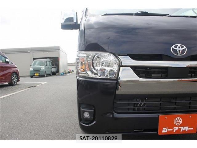 Toyota HIACE VAN 2022-05 7394554-10