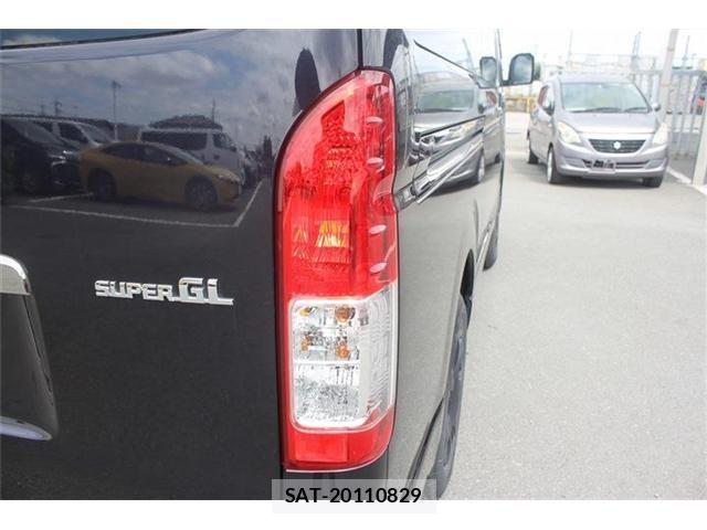Toyota HIACE VAN 2022-05 7394554-11
