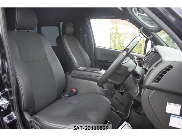 Toyota HIACE VAN 2022-05 7394554-13