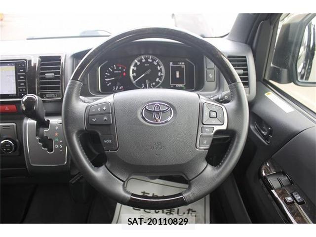 Toyota HIACE VAN 2022-05 7394554-15