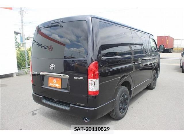 Toyota HIACE VAN 2022-05 7394554-21