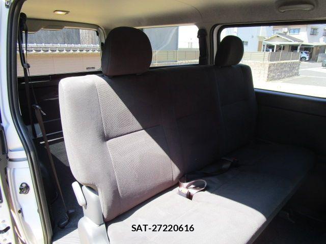 Toyota HIACE VAN 2026-06 7394546-14