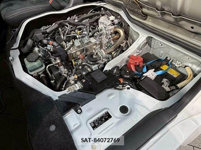 Toyota HIACE VAN 2025-04 7394549-13