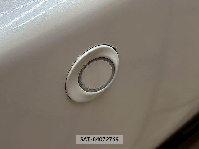 Toyota HIACE VAN 2025-04 7394549-5