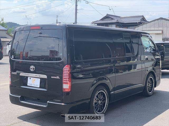 Toyota HIACE VAN 2009-08 7393651-17