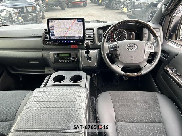 Toyota HIACE VAN 2024-09 7458454-1