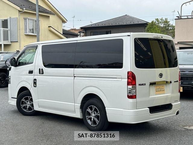 Toyota HIACE VAN 2024-09 7458454-2