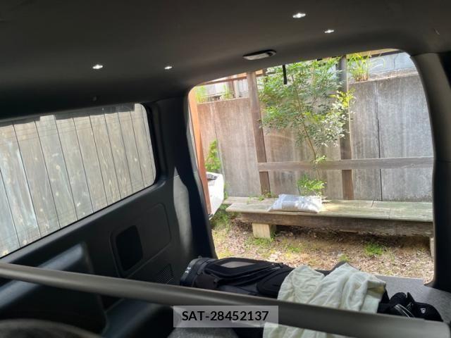 Toyota HIACE VAN 2021-07 7458463-12