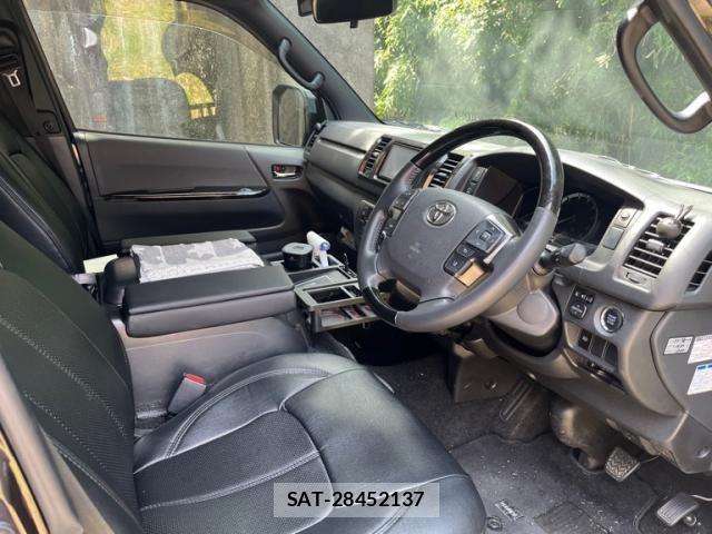 Toyota HIACE VAN 2021-07 7458463-16