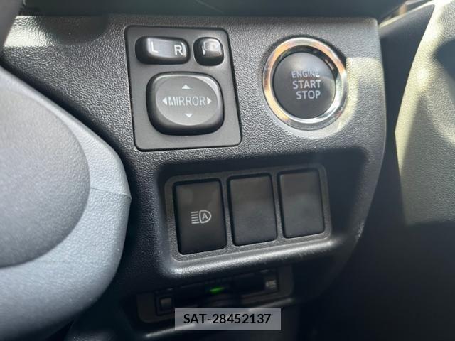 Toyota HIACE VAN 2021-07 7458463-20