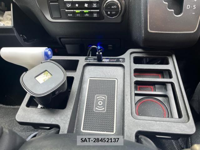 Toyota HIACE VAN 2021-07 7458463-26