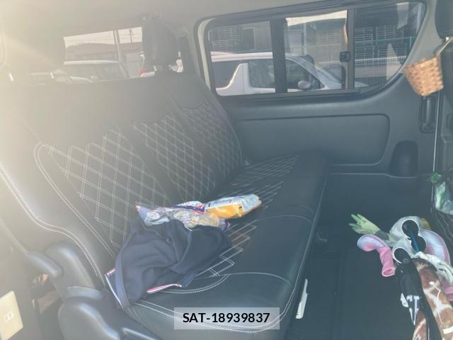 Toyota HIACE VAN 2013-11 7458468-9