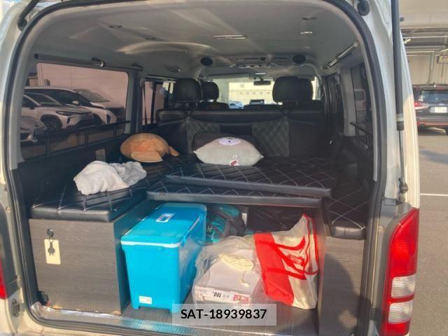 Toyota HIACE VAN 2013-11 7458468-13