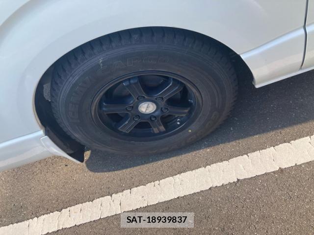 Toyota HIACE VAN 2013-11 7458468-5