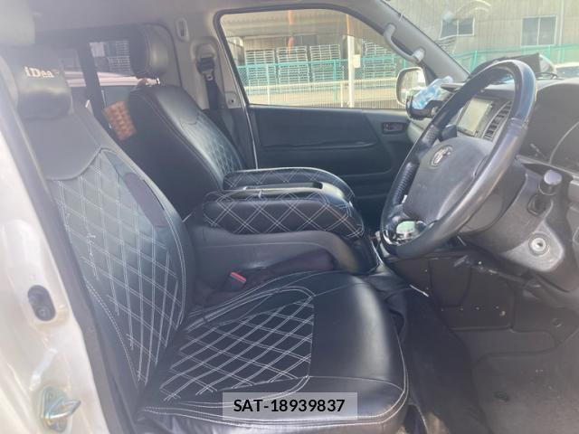Toyota HIACE VAN 2013-11 7458468-8