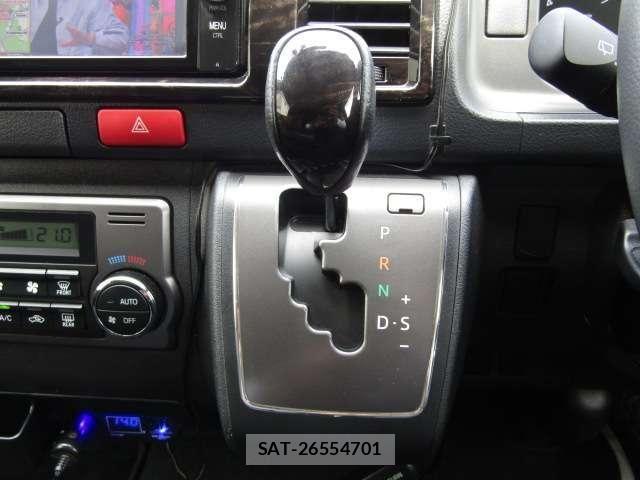 Toyota HIACE VAN 2016-09 7458460-9