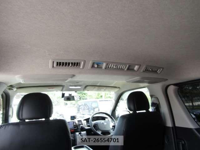 Toyota HIACE VAN 2016-09 7458460-12