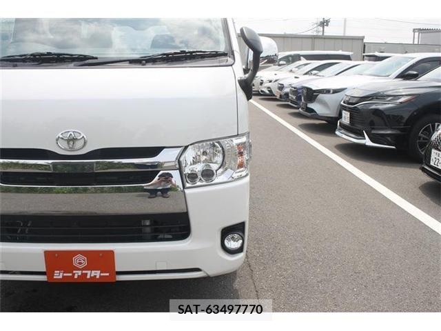 Toyota HIACE VAN 2020-01 7458459-10
