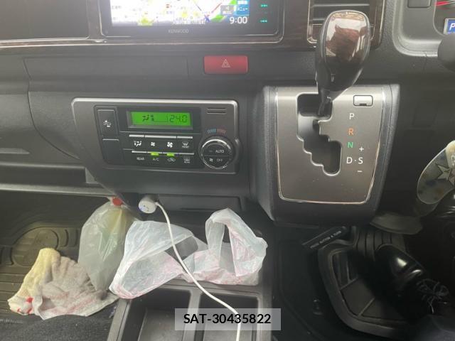 Toyota HIACE VAN 2019-08 7458455-21