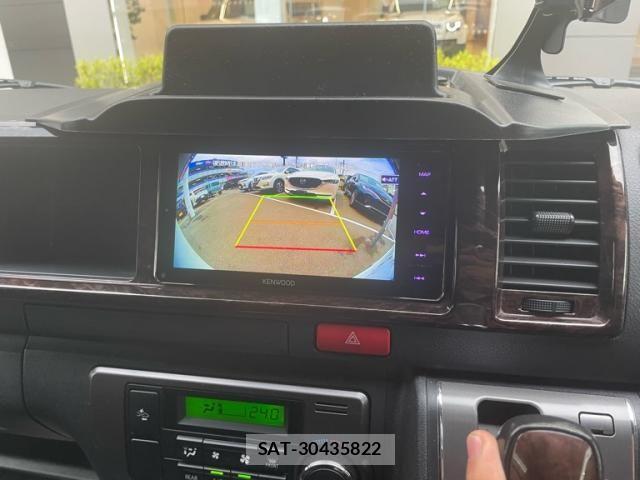 Toyota HIACE VAN 2019-08 7458455-23