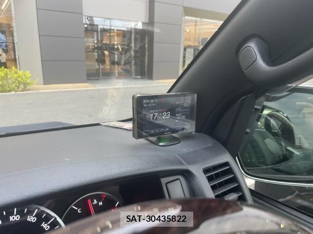 Toyota HIACE VAN 2019-08 7458455-24