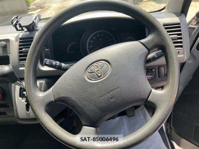 Toyota HIACE VAN 2013-12 7458474-12