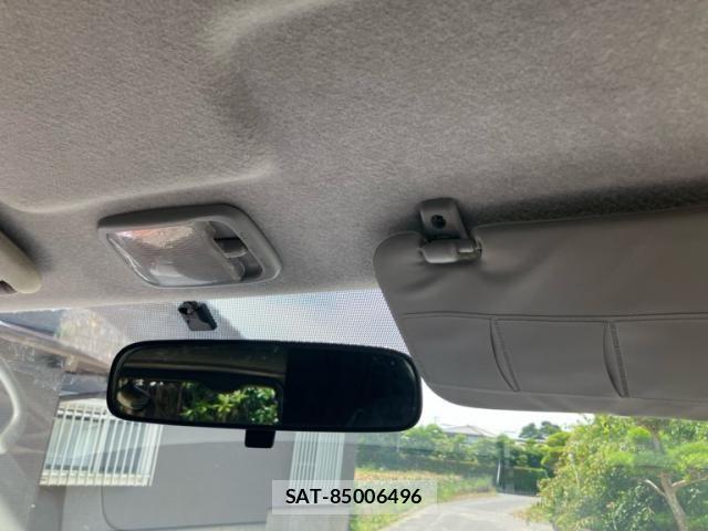 Toyota HIACE VAN 2013-12 7458474-19