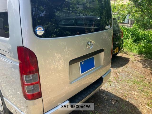 Toyota HIACE VAN 2013-12 7458474-5