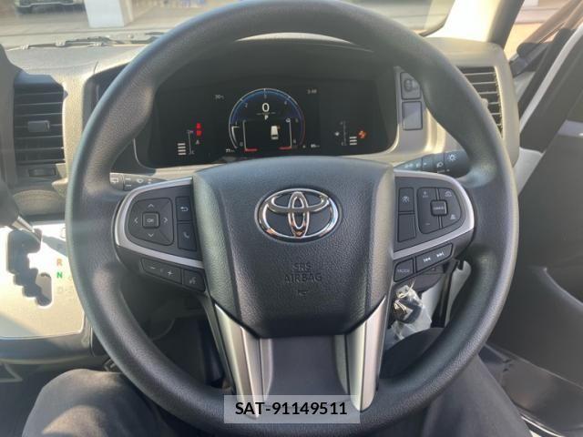 Toyota HIACE VAN 2026-03 7458453-11