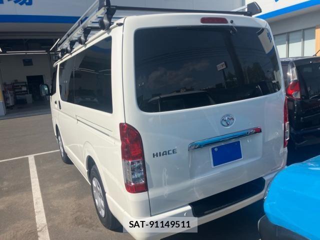 Toyota HIACE VAN 2026-03 7458453-4