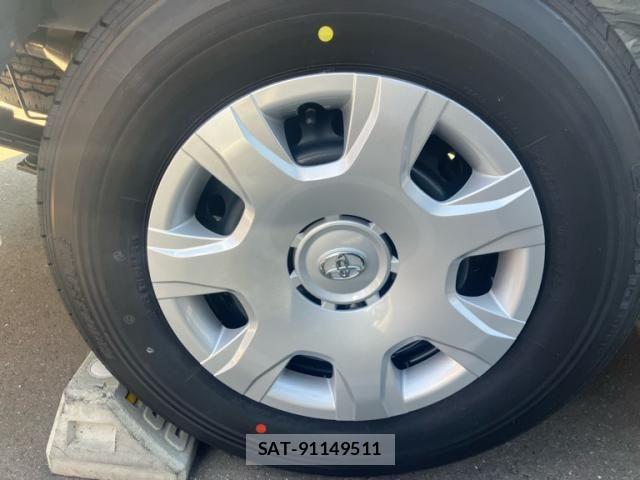 Toyota HIACE VAN 2026-03 7458453-8