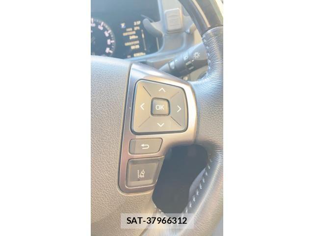 Toyota HIACE VAN 2021-08 7458458-18