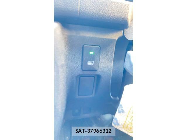 Toyota HIACE VAN 2021-08 7458458-22