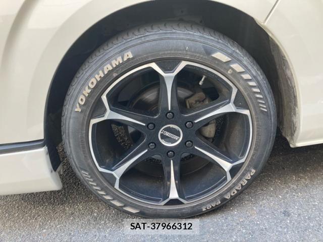 Toyota HIACE VAN 2021-08 7458458-5