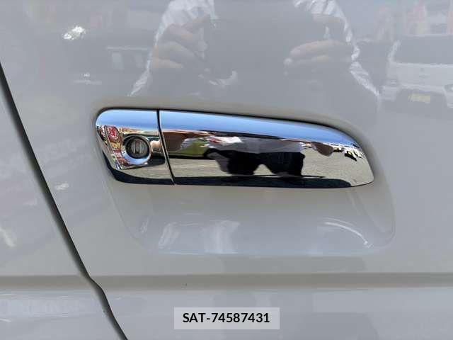 Toyota HIACE VAN 2021-05 7458464-12