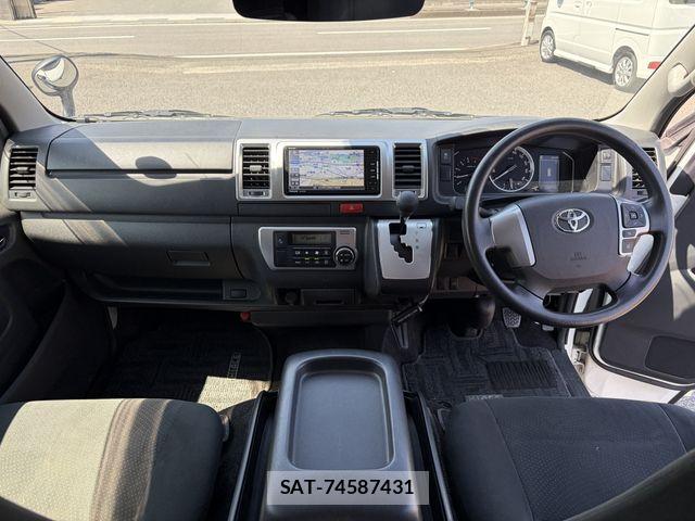 Toyota HIACE VAN 2021-05 7458464-13