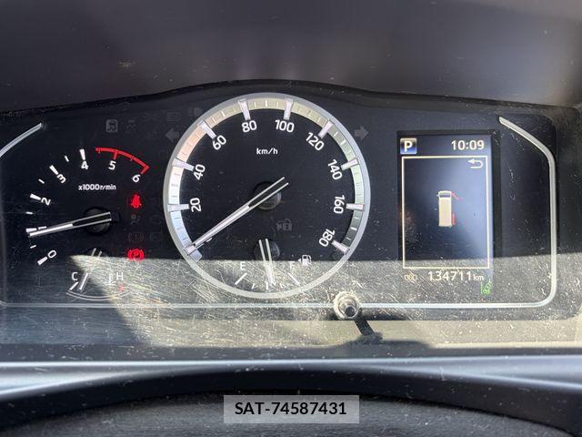 Toyota HIACE VAN 2021-05 7458464-16