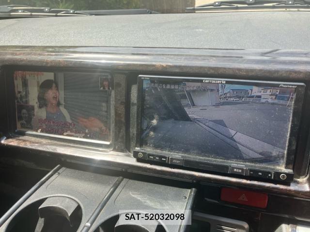 Toyota HIACE VAN 2019-02 7458461-19