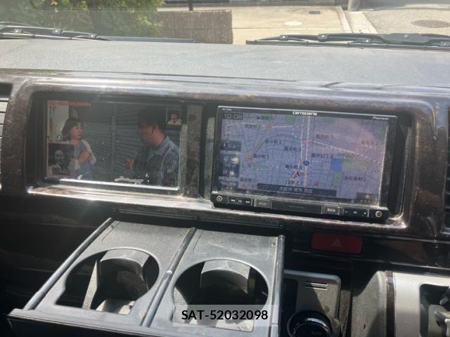 Toyota HIACE VAN 2019-02 7458461-20