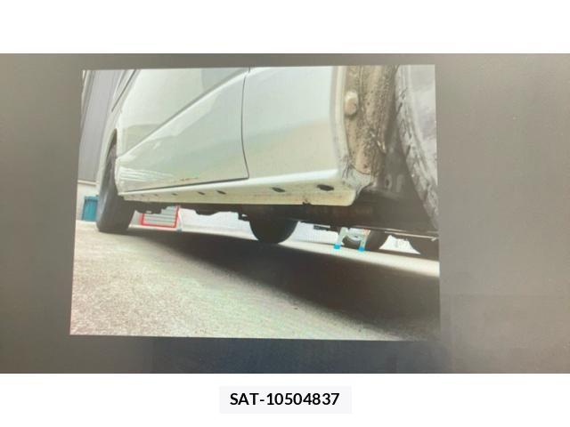Toyota HIACE VAN 2013-08 7458469-13