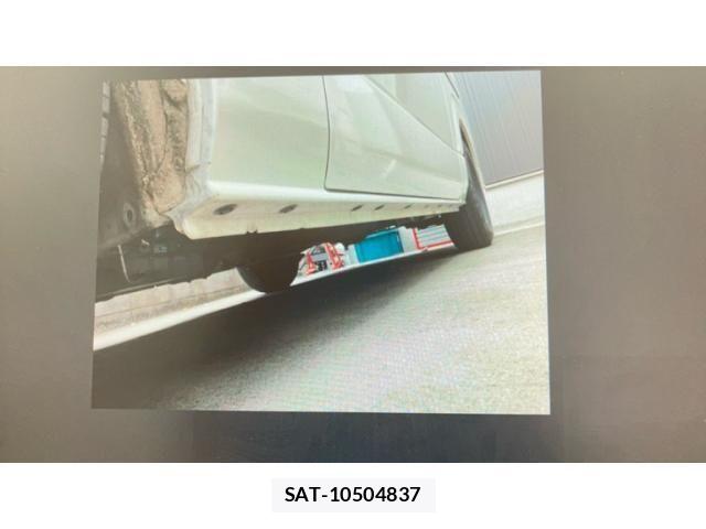 Toyota HIACE VAN 2013-08 7458469-15