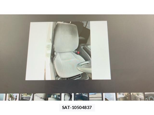 Toyota HIACE VAN 2013-08 7458469-24