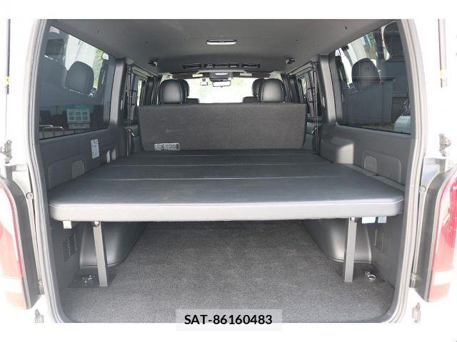 Toyota HIACE VAN 2024-01 7458450-12