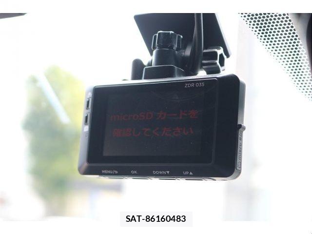 Toyota HIACE VAN 2024-01 7458450-17