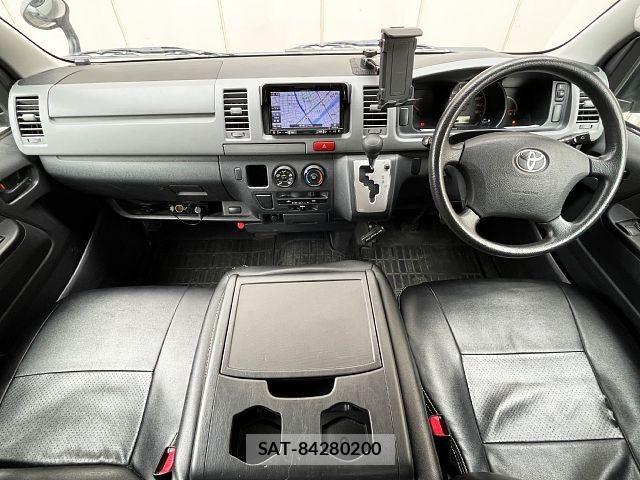 Toyota HIACE VAN 2011-10 7458471-1