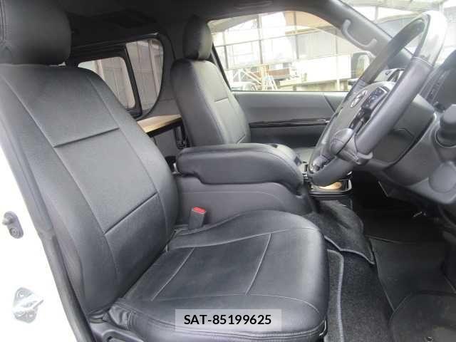 Toyota HIACE VAN 2024-07 7458452-13