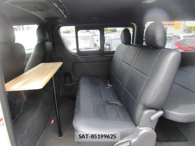 Toyota HIACE VAN 2024-07 7458452-17