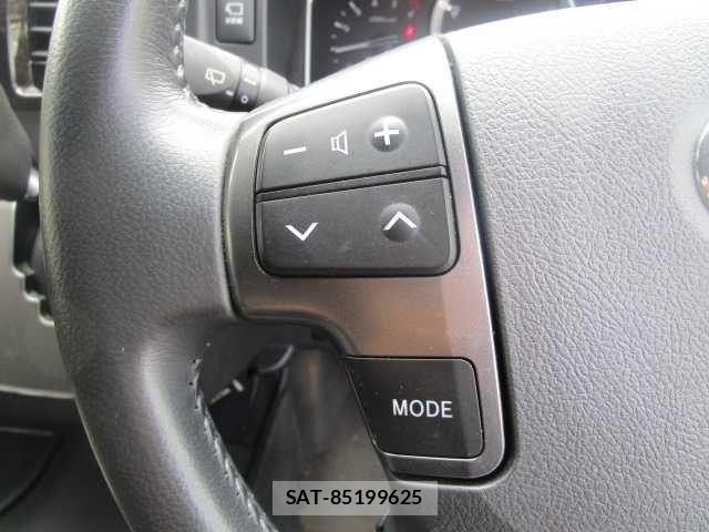 Toyota HIACE VAN 2024-07 7458452-24